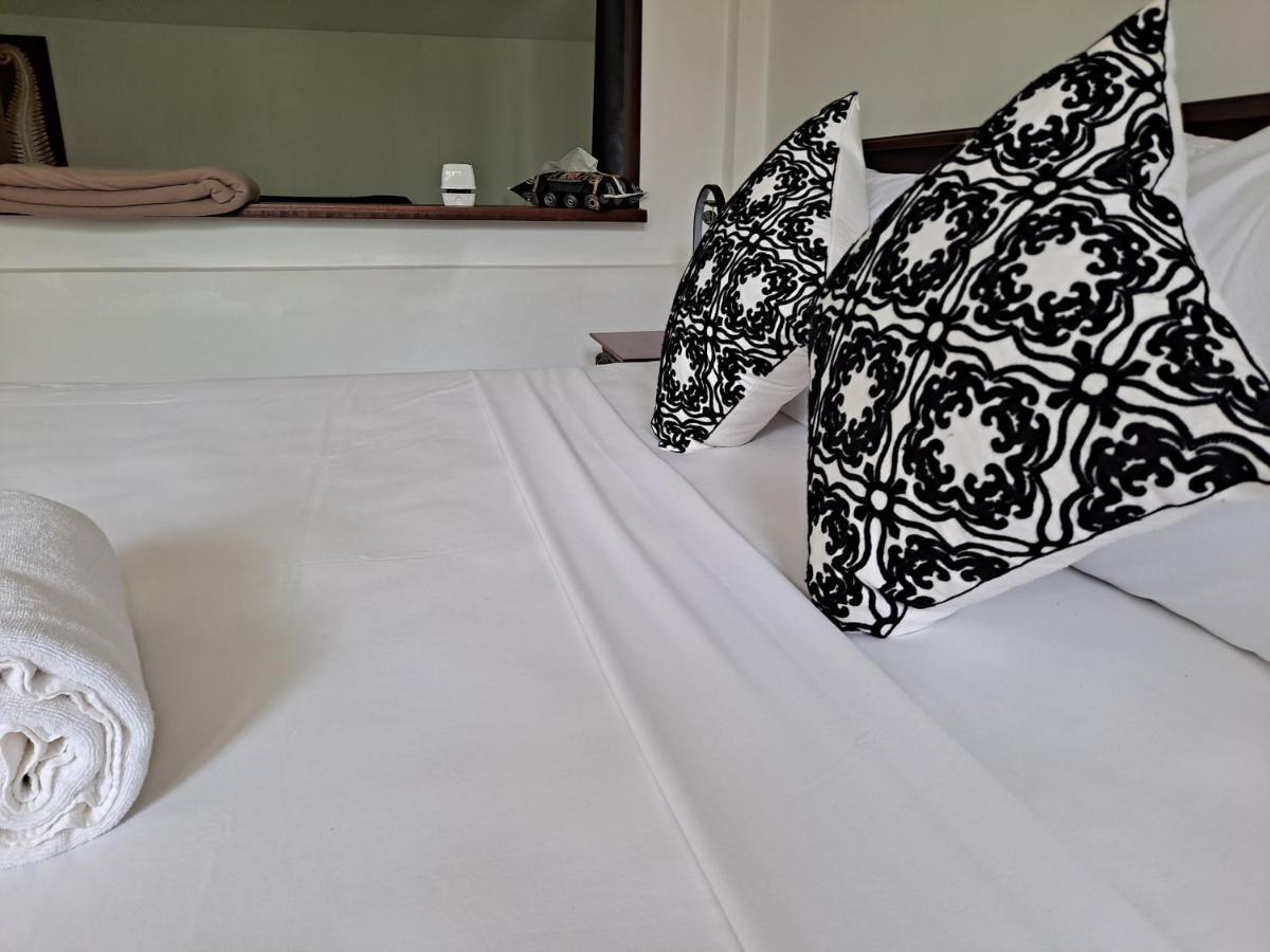 The Beach Boutique Resort Ban Pak Nam Pran Exteriér fotografie